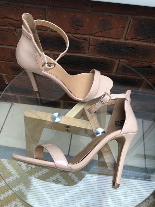 Buy & Sell Corngreaves Trading Estate Sandwell - Photos for (Size 5) PAPAYA SHOES