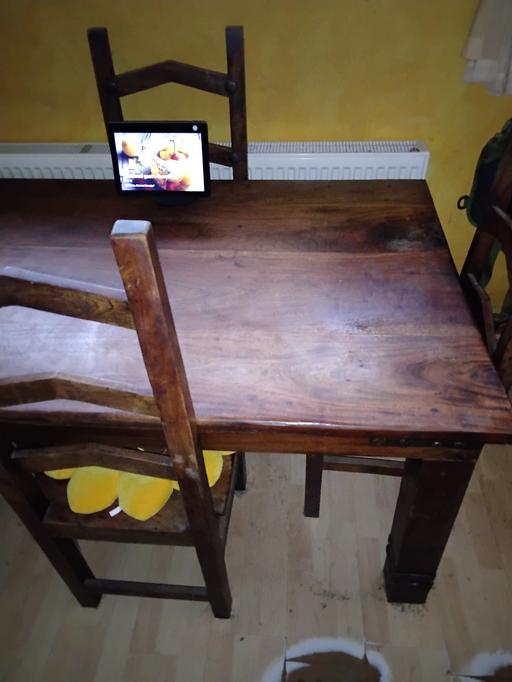 Buy & Sell Corby North Northamptonshire - Photos for Solid Oak dining table and 4 chairs.