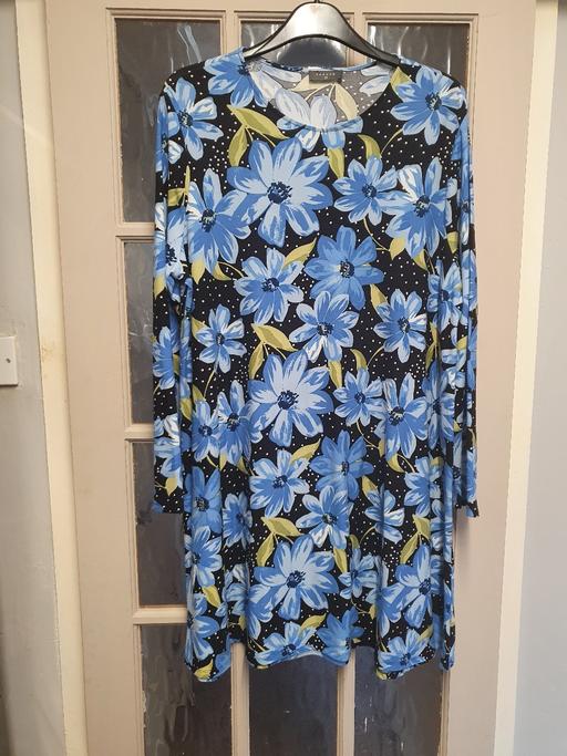 Buy & Sell Oxley Wolverhampton - Photos for NEW top
