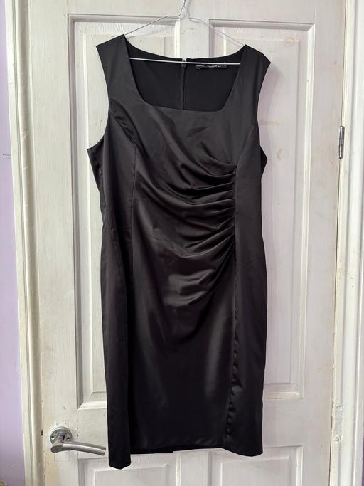 Buy & Sell Norbury South West London - Photos for Black ruffled dress