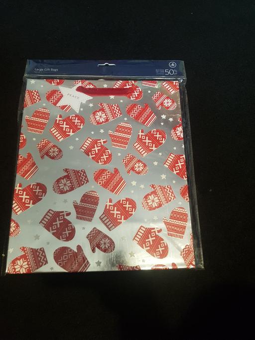 Classes Longley Sheffield - Photos for 2 new Christmas gift bags