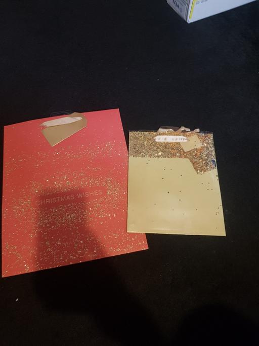 Classes Longley Sheffield - Photos for 2 Christmas gift bags new