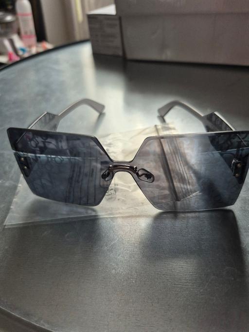 Buy & Sell Stockwell South West London - Photos for fake Christian dior glasses