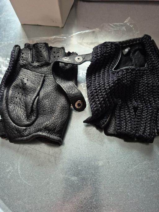 Buy & Sell Stockwell South West London - Photos for driving gloves