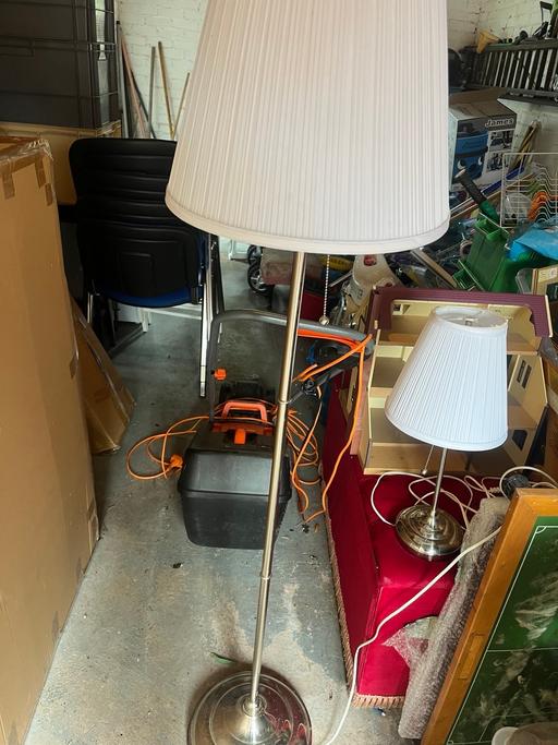 Buy & Sell Essington Wolverhampton - Photos for 2 lamps with pull switch