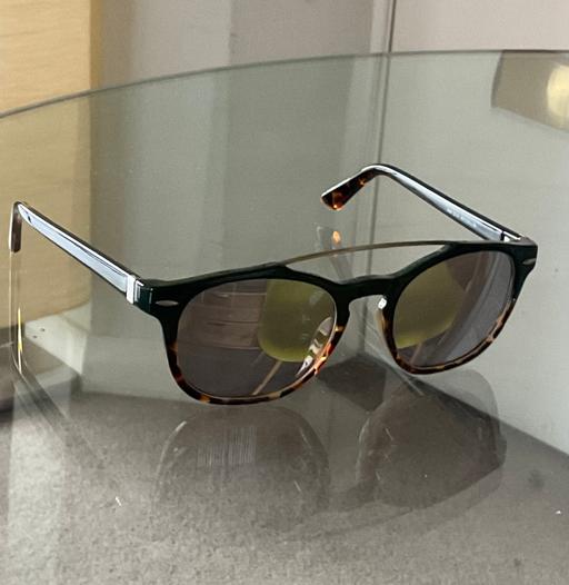 Buy & Sell Balham South West London - Photos for Men’s Italian Sunglasses