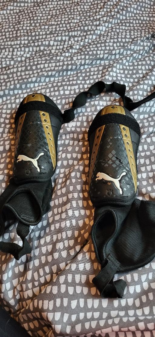 Buy & Sell Radcliffe Bury - Photos for shin pads small