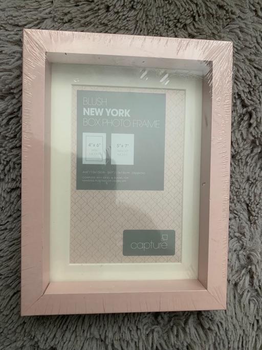 Buy & Sell Kingstanding Birmingham - Photos for BLUSH NEW YORK BOX PHOTO FRAME