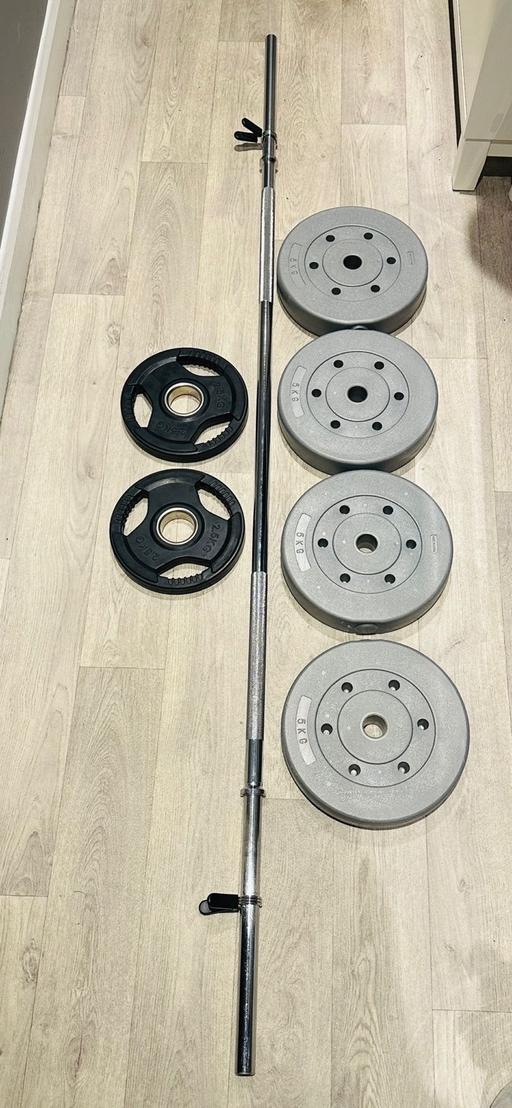 Buy & Sell Greenhithe Dartford - Photos for Barbell and weights 4x5kg 2x2.5kg