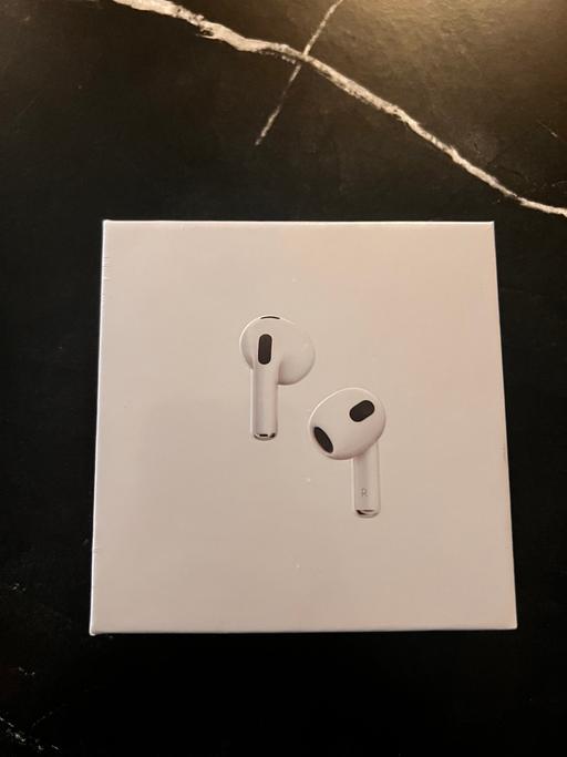 Buy & Sell Almondsbury South Gloucestershire - Photos for Apple AirPods 3 gen Lightning Charging