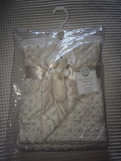 Buy & Sell Kings Heath Birmingham - Photos for beige blanket with comforter