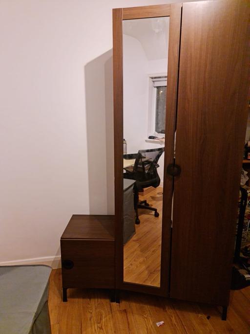 Buy & Sell Renfrew Renfrewshire - Photos for 2 doors wardrobe with mirror &bedside drawer