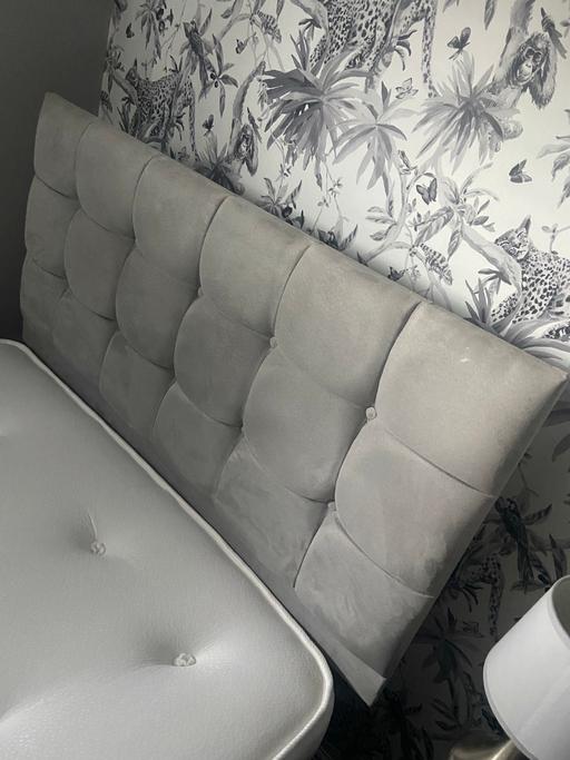 Buy & Sell Woolwich South East London - Photos for Small Double faux suede divan bed 2 drawers