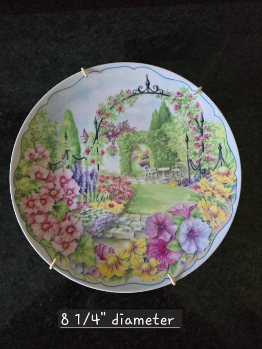 Buy & Sell Rowley Regis Sandwell - Photos for Hand Made & Hand Decorated fine China plate