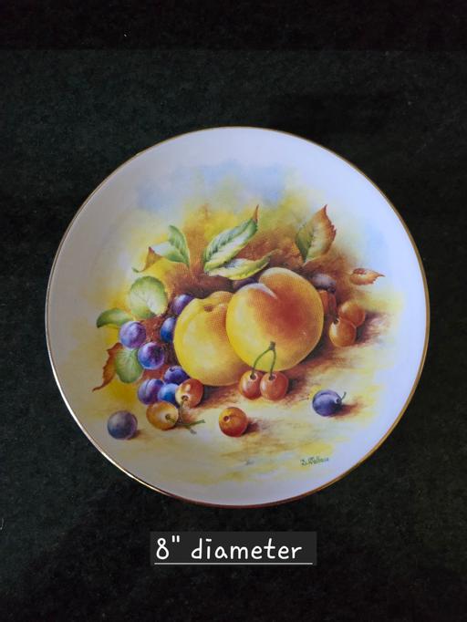 Buy & Sell Rowley Regis Sandwell - Photos for D Wallace - Bone China, fruit plate