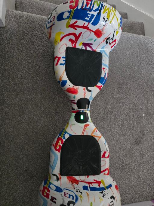 Buy & Sell New Lodge Barnsley - Photos for Hoverboard with 10 inch wheels graffiti colou
