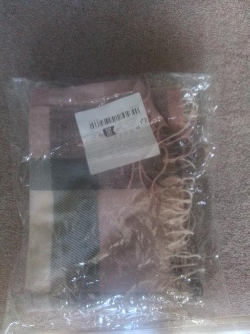 Buy & Sell Sutton Coldfield Birmingham - Photos for BRAND NEW IN PACKAGE SCARF/SHAWL 
