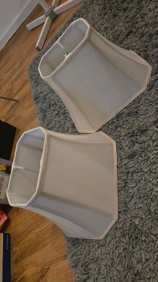 Buy & Sell Bescot Walsall - Photos for Beautiful lampshades x 2 Beige champagne