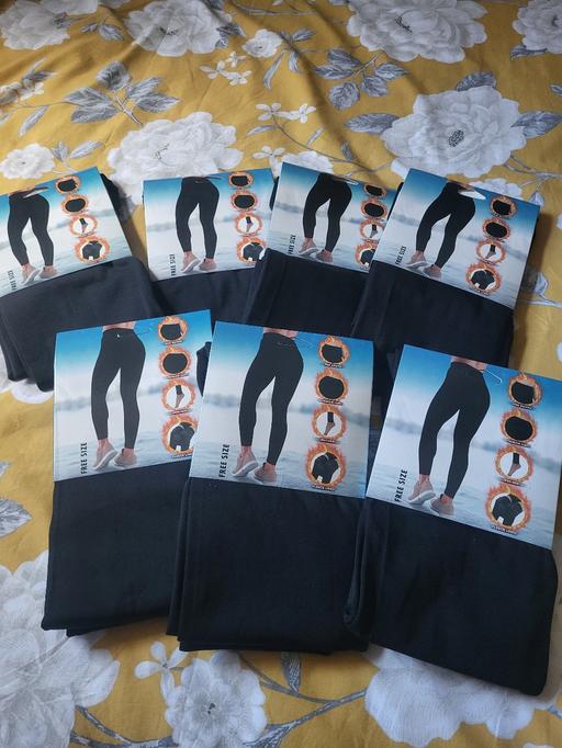 Buy & Sell Hoyland Barnsley - Photos for 7 BRAND NEW PAIRS OF LEGGINGS