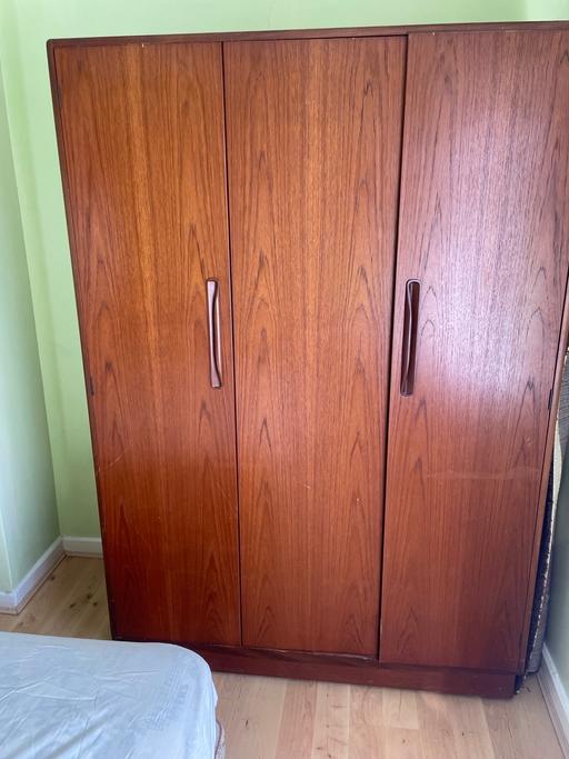 Buy & Sell Dagenham Barking and Dagenham - Photos for 5x pieces of vintage bedroom furniture.