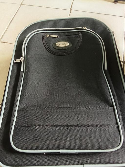 Buy & Sell Lower Clapton East London - Photos for suitcase Berkeley