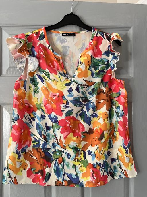 Buy & Sell Cadeby Doncaster - Photos for Beautiful ladies top new size 8