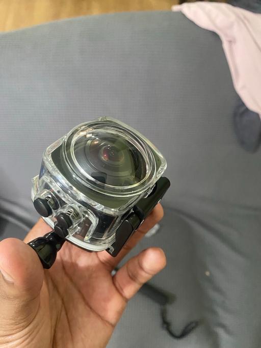 Buy & Sell Edmonton North London - Photos for 360’ water proof camera