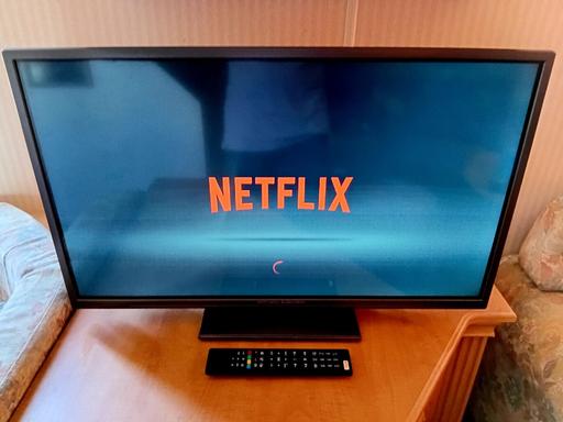 Buy & Sell New Bilton Rugby - Photos for Mitchell & Brown 32 inch TV