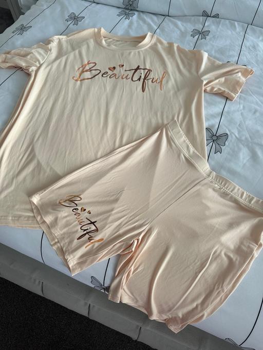 Buy & Sell Whiston Knowsley - Photos for Top and shorts set size M