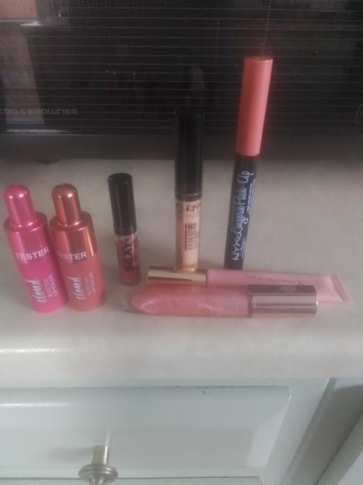 Buy & Sell Sutton Coldfield Birmingham - Photos for SEVEN LIP LINERS AND PUSH UPS