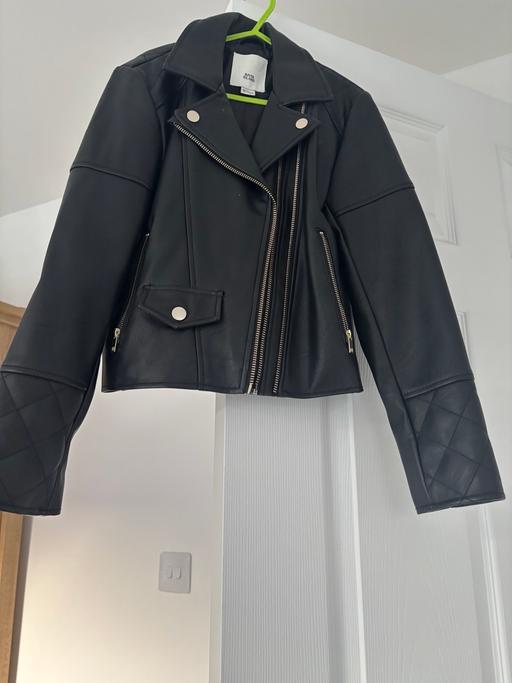 Buy & Sell Bramley Basingstoke and Deane - Photos for Girls black jacket aged 9-10