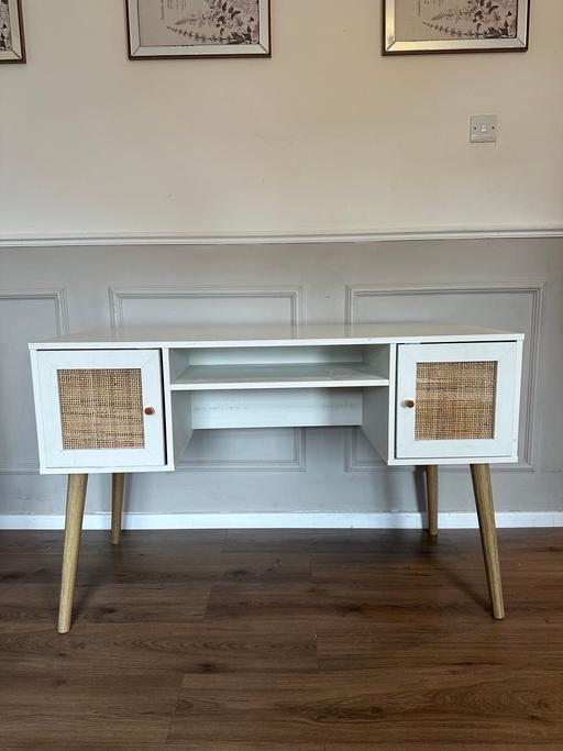 Buy & Sell Arnos Grove North London - Photos for Woven Rattan Desk