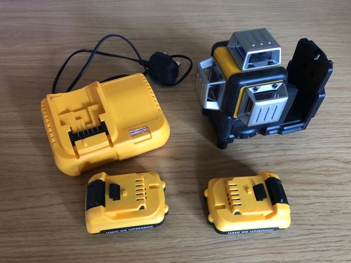 Buy & Sell Yardley Birmingham - Photos for Laser level with 2 batteries & charger