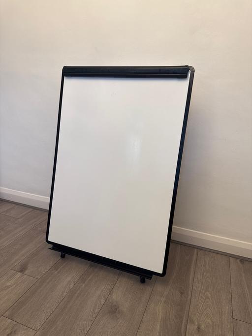 Buy & Sell Bentley Heath Hertsmere - Photos for EXTRA LARGE WHITEBOARD