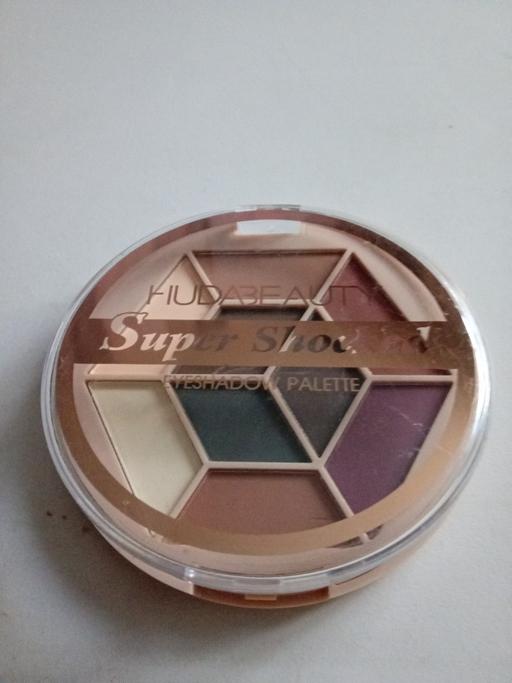 Buy & Sell Horncastle East Lindsey - Photos for ladies HUDABEAUTY MAKE UP PALETTE