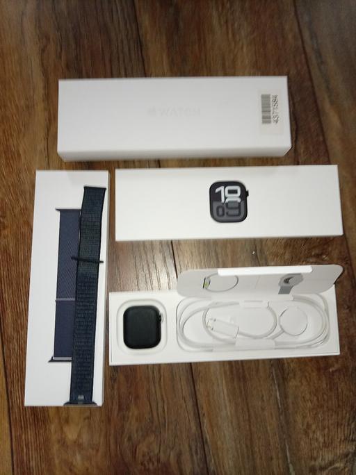 Buy & Sell Woodcross Wolverhampton - Photos for Apple Watch Series 10 Jet Black GPS 42mm