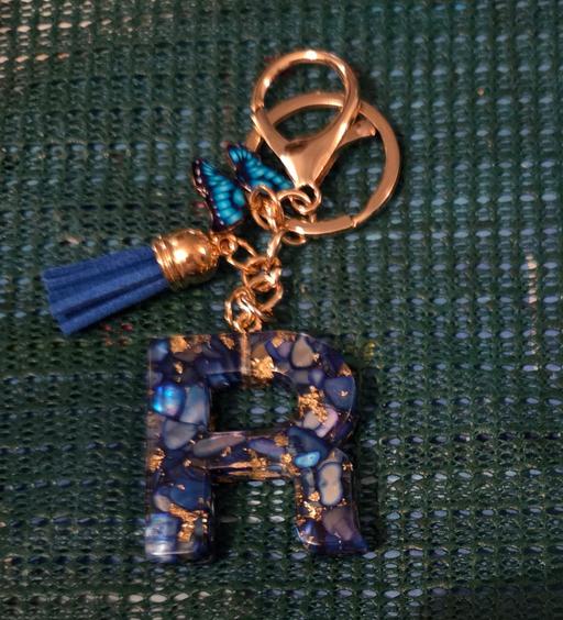 Buy & Sell Flete Thanet - Photos for 💙LETTER / R / CHARM