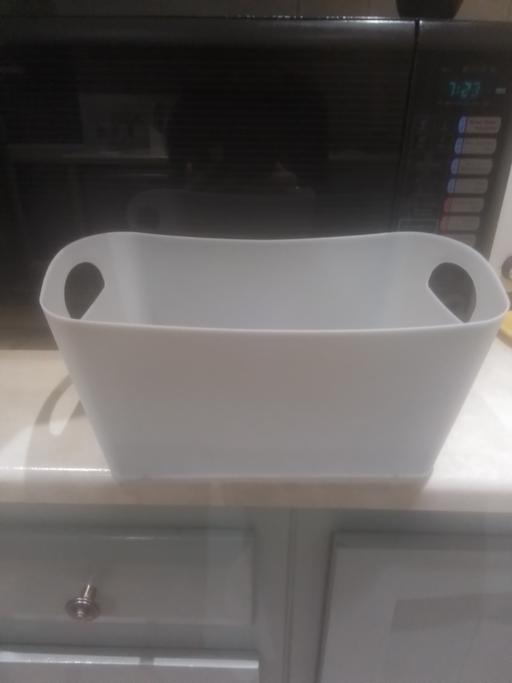 Buy & Sell Sutton Coldfield Birmingham - Photos for GREY PLASTIC STORAGE BOX WITH HANDLES