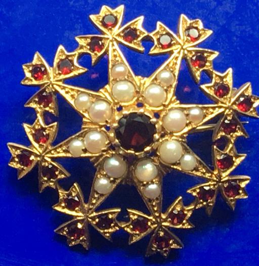 Buy & Sell Yeovil Somerset - Photos for 9ct gold seeded pearl & garnet star brooch
