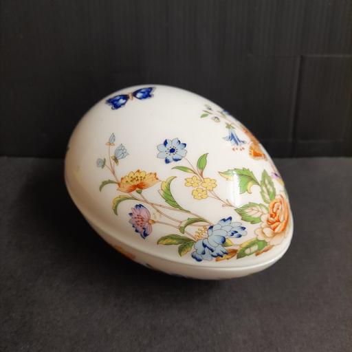 Buy & Sell Preston South Ribble - Photos for AYNSLEY BONE CHINA EGG TRINKET BOX