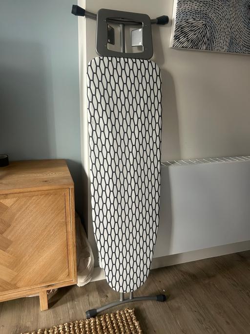 Buy & Sell Wembley Park North West London - Photos for Ironing board (new)