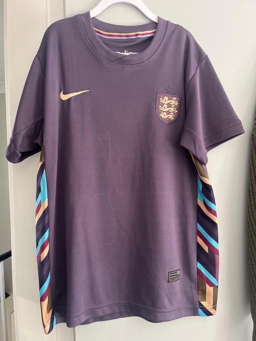 Buy & Sell Conisbrough Doncaster - Photos for Nike xs purple England top
