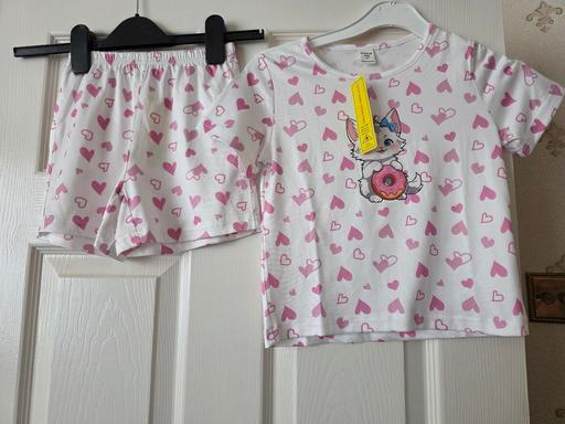 Buy & Sell Blackpool Town Centre Blackpool - Photos for Girls pyjamas age 5 yrs BNWT
