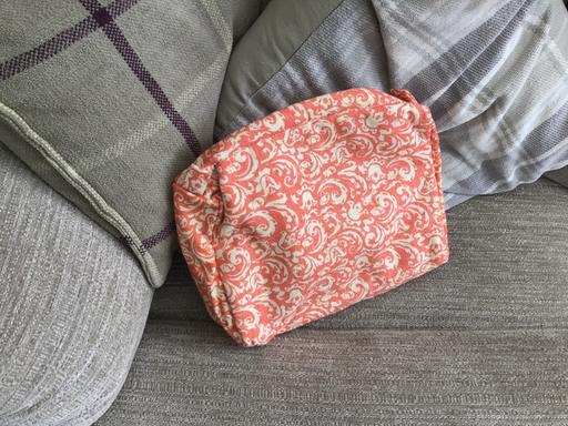 Buy & Sell Essington Wolverhampton - Photos for Cosmetic bag