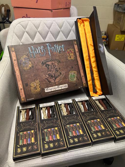 Buy & Sell Pilgrims Hatch Brentwood - Photos for Harry Potter Bundle