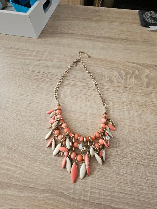 Buy & Sell Newton Doncaster - Photos for Next necklace.