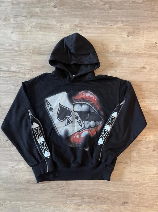 Buy & Sell Farringdon Central London - Photos for BRAND NEW BLACK AIRBRUSH ZIP DETSIL HOODY S