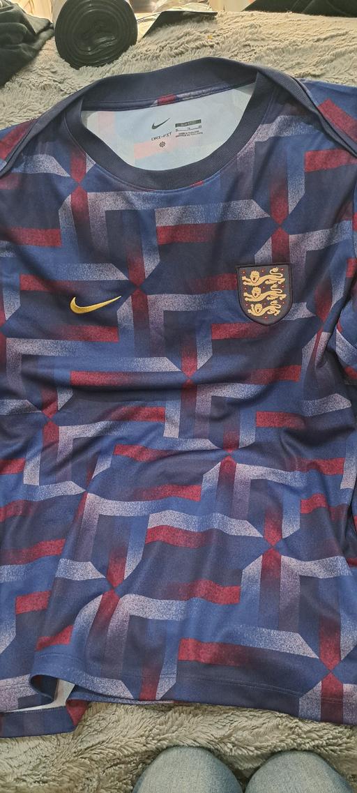 Buy & Sell Four Oaks Birmingham - Photos for Dri Fit Top Size XL