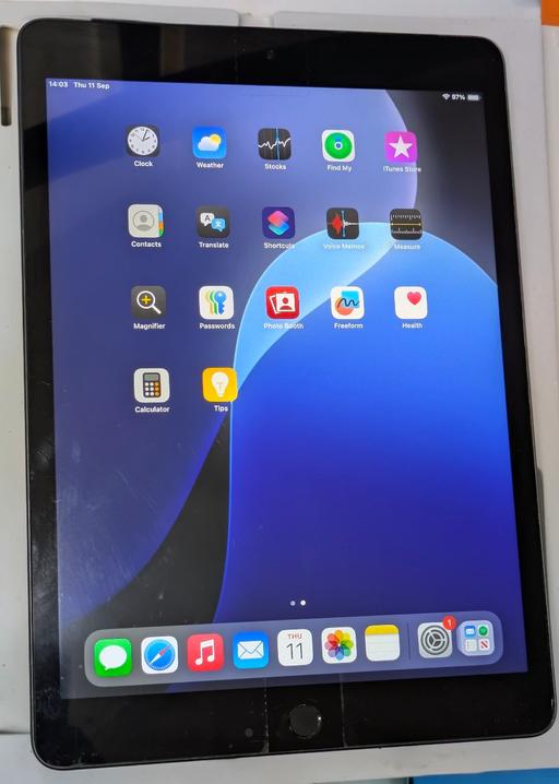 Buy & Sell Toxteth Liverpool - Photos for iPad 9 – 64GB – WiFi + SIM – No offers please