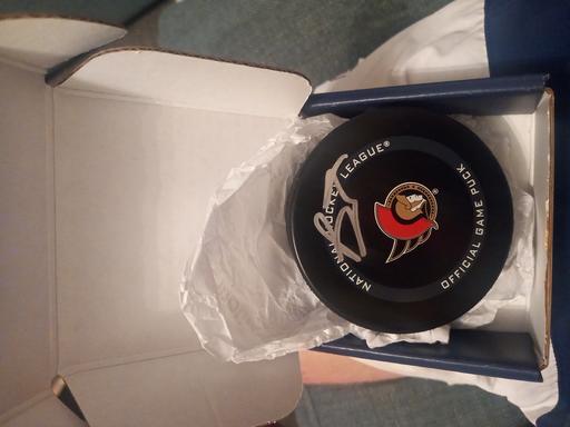Buy & Sell Middleton Rochdale - Photos for Autographed Game Hockey Puck